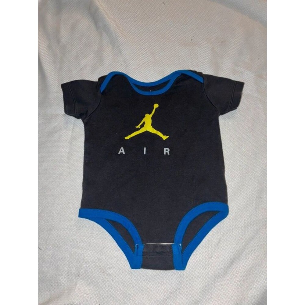 Vintage Air Jordan Black & Blue Short Sleeve Body Suit Size 6-9 Months